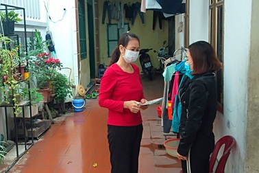 Hà Nội: Hỗ trợ nữ lao động nhập cư­­ chống dịch Covid-19