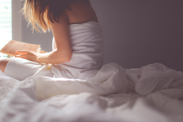 5 thói quen khi ngủ giúp đời sống tình dục tốt hơn