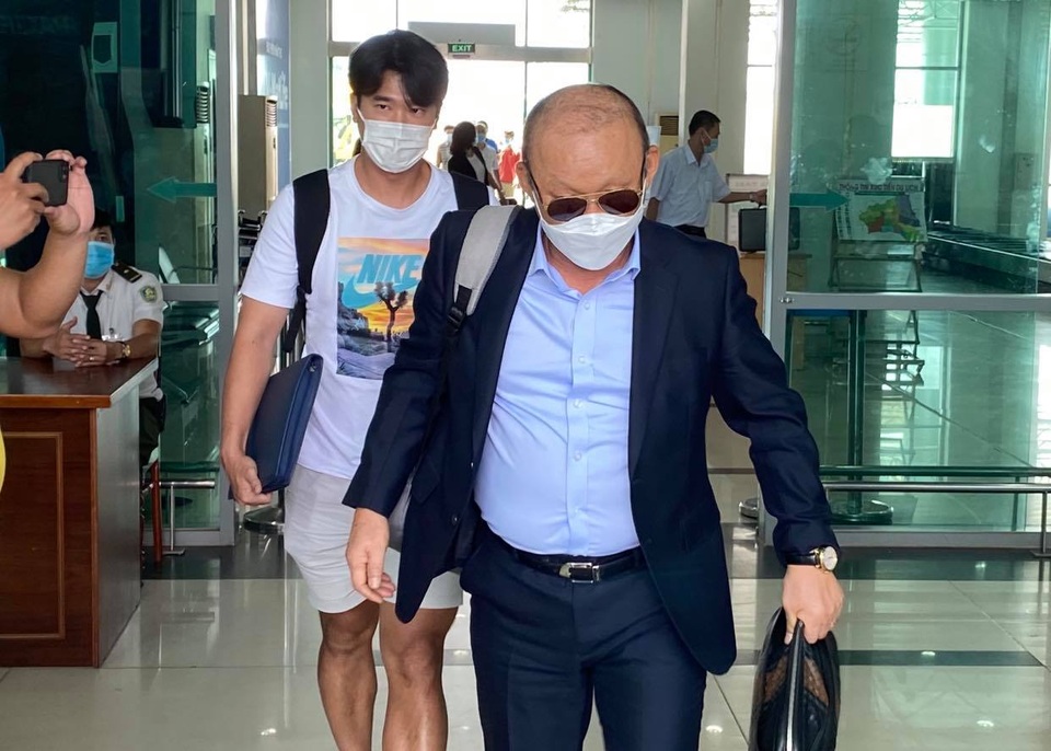 HLV Park Hang Seo dự khán trận HA Gia Lai - TPHCM - 1 HLV Park Hang Seo dự khán trận HA Gia Lai - TPHCM - 1