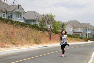 Lan Trinh duyên dáng trong “Lữ khách 24h”