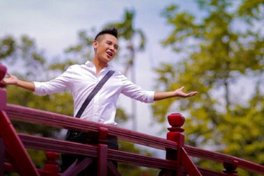 Ca sỹ “chạy đua” ra album về Hà Nội