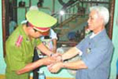 Bắt khẩn cấp nguyên Phó giám đốc Sở NN - PTNT Phú Yên 