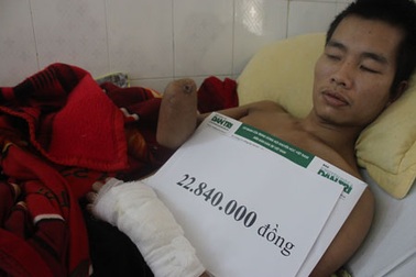 Hơn 22 triệu đồng đến với bệnh nhân bỏng điện Lê Thanh Tùng