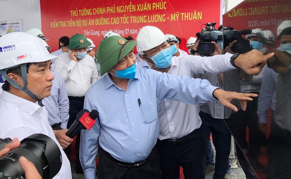 Thủ tướng kiểm tra tiến độ Dự án cao tốc Trung Lương - Mỹ Thuận - 1 Thủ tướng kiểm tra tiến độ Dự án cao tốc Trung Lương - Mỹ Thuận - 1