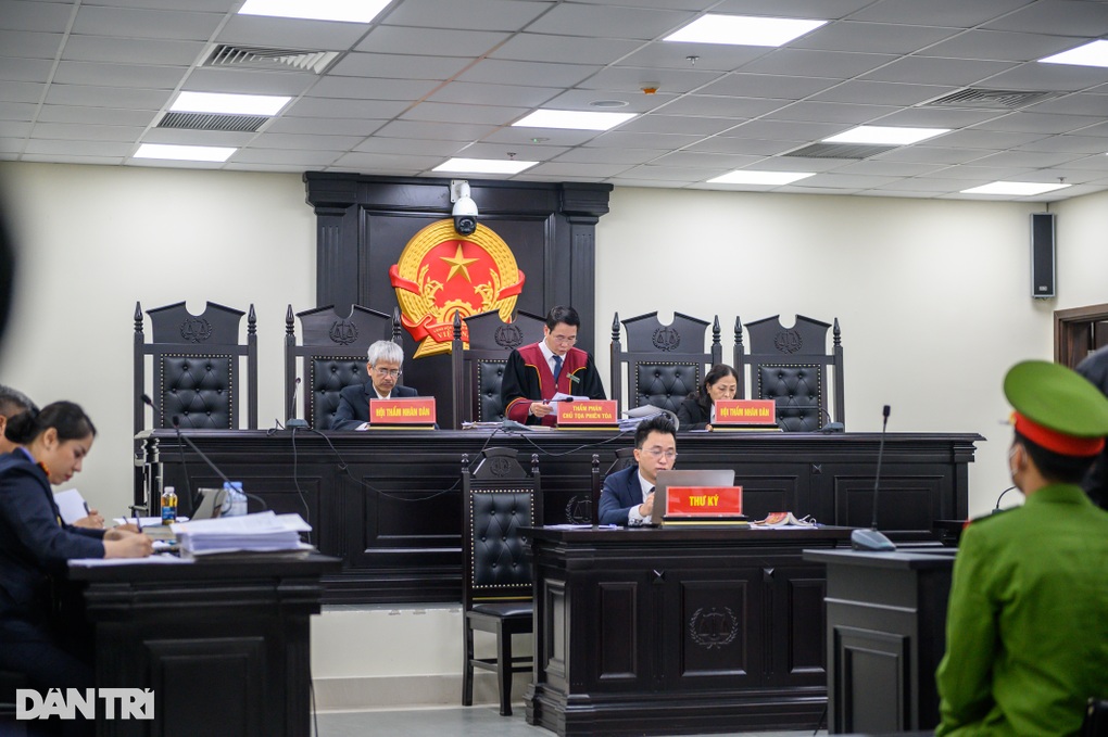7 cựu cán bộ ngân hàng lĩnh án vì cho vay sai 360 tỷ đồng - 2 7 cựu cán bộ ngân hàng lĩnh án vì cho vay sai 360 tỷ đồng - 2