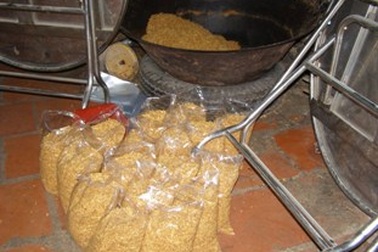 Hành phi cũng bị… tẩy trắng