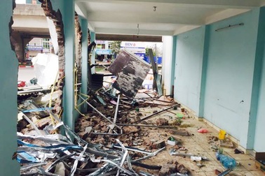 Đại công trường ngổn ngang trong chiến dịch giải phóng vỉa hè