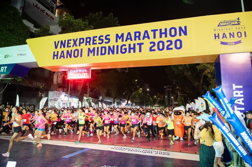 Những mảnh ghép làm nên thành công giải chạy đêm lớn nhất Hà Nội - 1 Những mảnh ghép làm nên thành công giải chạy đêm lớn nhất Hà Nội - 1