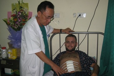 Hà Tĩnh: Bệnh nhân nước ngoài viết thư cám ơn bác sĩ