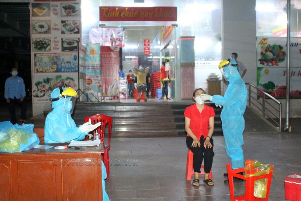 Ca nghi mắc Covid-19 nói chuyện với F0 trên máy bay từ TPHCM về Hà Nội - 1 Ca nghi mắc Covid-19 nói chuyện với F0 trên máy bay từ TPHCM về Hà Nội - 1
