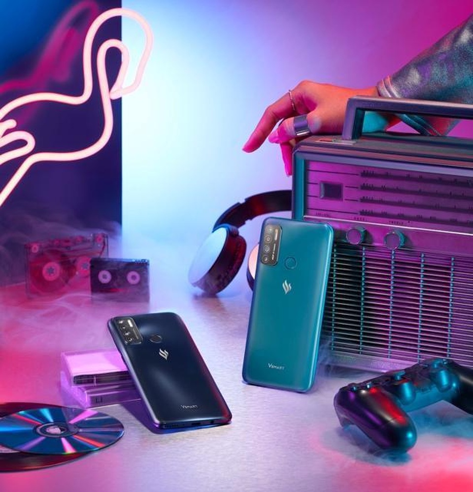 1.000 khách hàng không đợi ưu đãi mở bán đã tậu sớm Vsmart Live 4 - 5 1.000 khách hàng không đợi ưu đãi mở bán đã tậu sớm Vsmart Live 4 - 5