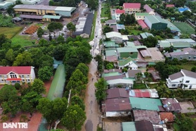 Vụ đường hóa sông sau mưa: Hàng chục hộ dân phản ứng do bồi thường 0 đồng