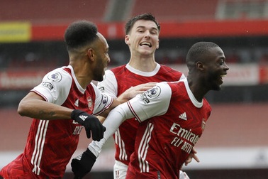 Vượt qua Sheffield United, Arsenal chen chân vào top 4