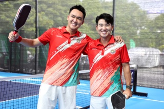 Minh Quân, Khánh Linh rạng rỡ cổ vũ dàn nghệ sĩ ở giải pickleball Dân trí - 6