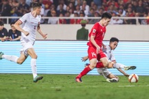 Cổ động viên Indonesia hưng phấn khi đội nhà thắng đậm tuyển Việt Nam