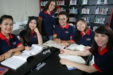 Giảng viên yêu sinh viên sẽ bị sa thải