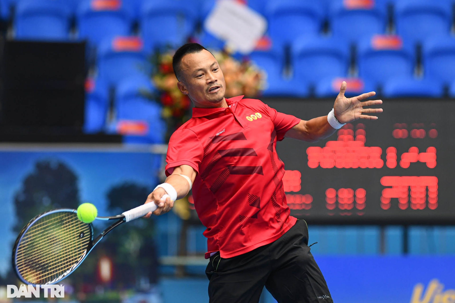 Cận cảnh tổ hợp sân quần vợt lớn và hiện đại nhất Việt Nam - 17