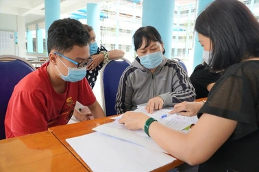 "Vỡ mộng" môn lựa chọn từ lớp 10: Lời cảnh tỉnh cho phụ huynh và học sinh