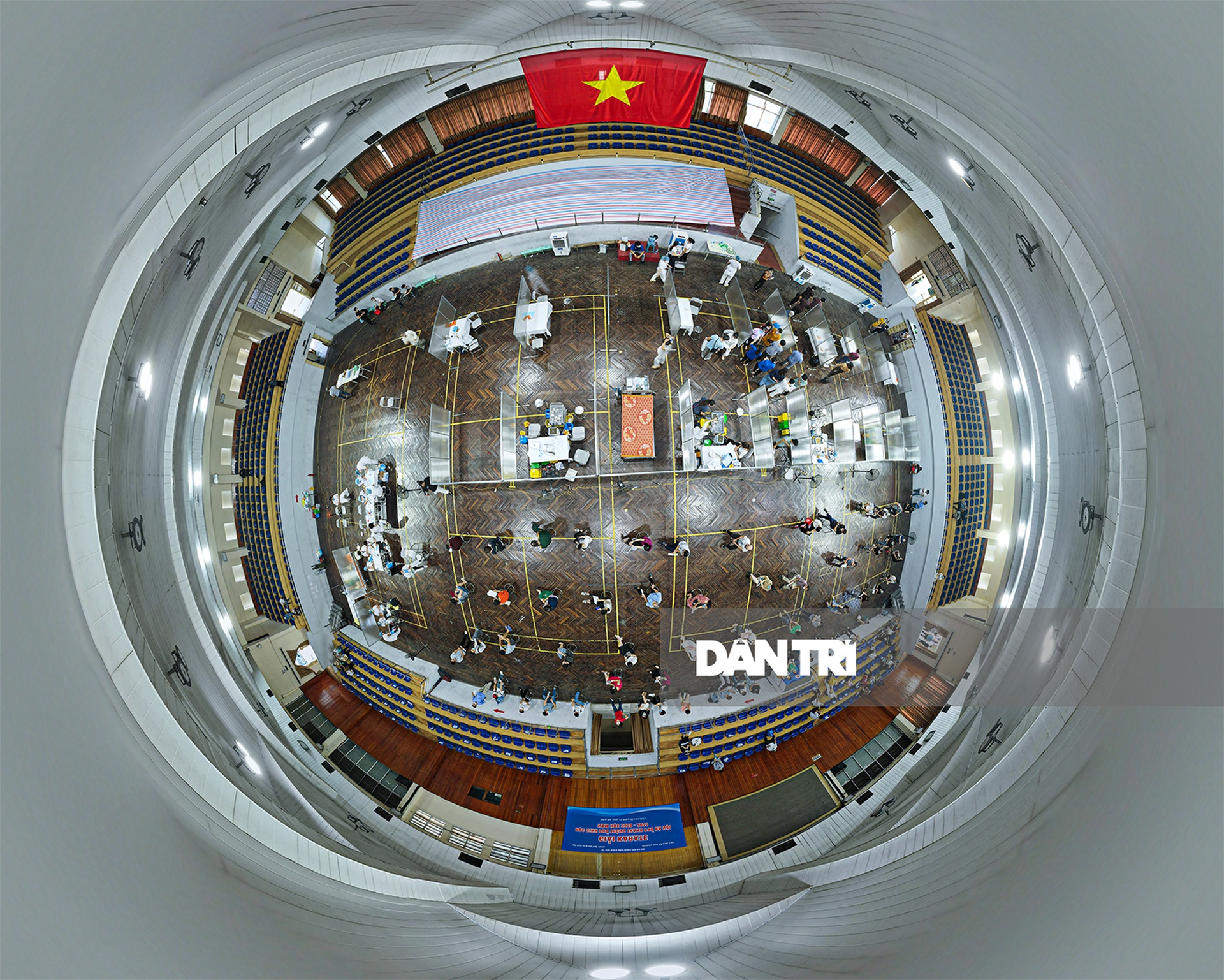 Độc đáo mô hình tiêm chủng Bệnh viện dã chiến lần đầu áp dụng ở Hà Nội - 12