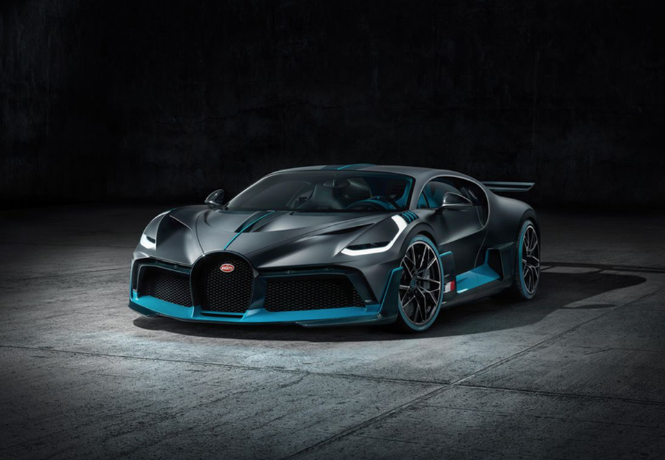 Bugatti Divo chưa ra mắt đã bán hết, hai năm sau mới đến tay người mua - 1 Bugatti Divo chưa ra mắt đã bán hết, hai năm sau mới đến tay người mua - 1