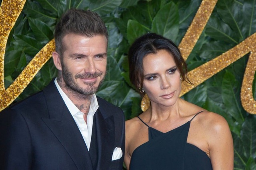Sau 20 năm, Victoria Beckham trải lòng về sóng gió ngoại tình của David - 3 Sau 20 năm, Victoria Beckham trải lòng về sóng gió ngoại tình của David - 3