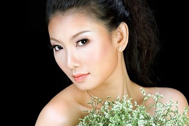 Mỹ Uyên đi cấp cứu vì đau ruột thừa 