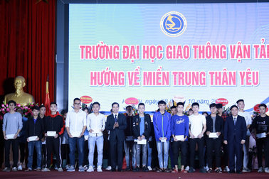 Trường ĐH Giao thông Vận tải kêu gọi hướng về đồng bào miền Trung