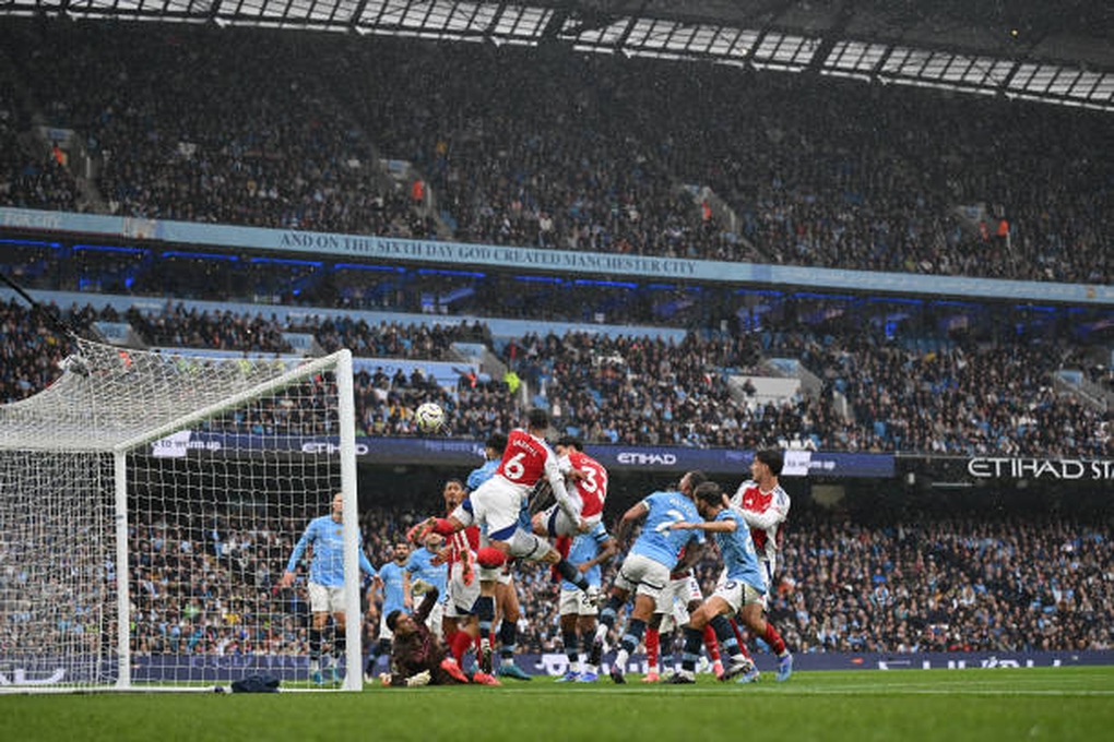 HLV Arteta: Không dễ gì hòa Man City trong thế thiếu người - 2 HLV Arteta: Không dễ gì hòa Man City trong thế thiếu người - 2