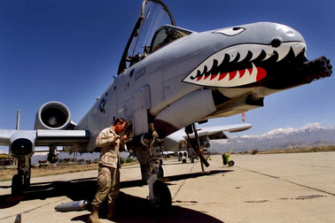 Vì sao Ukraine không mặn mà với cường kích "xe tăng bay" Mỹ tính viện trợ?