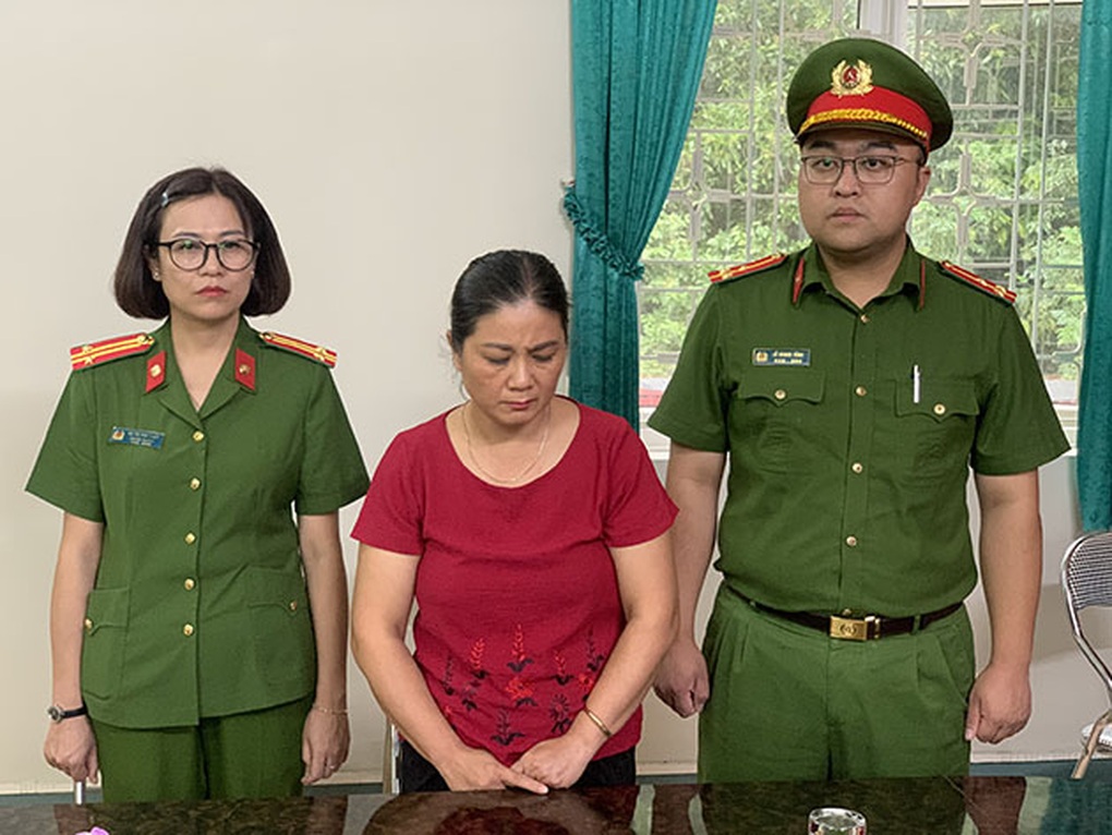 Ăn tiền bốc vác gạo, cán bộ Chi cục Dự trữ Nhà nước bị khởi tố - 3 Ăn tiền bốc vác gạo, cán bộ Chi cục Dự trữ Nhà nước bị khởi tố - 3