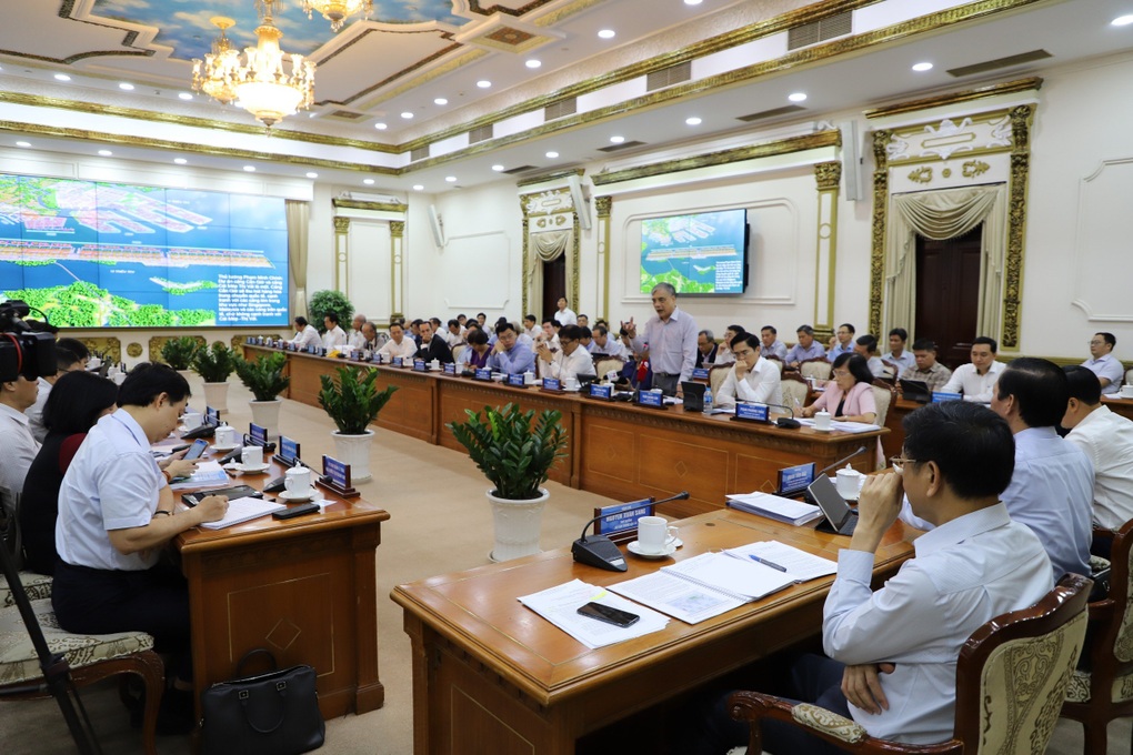 Chủ tịch TPHCM: Không đánh đổi mọi giá để làm cảng quốc tế tại Cần Giờ - 4 Chủ tịch TPHCM: Không đánh đổi mọi giá để làm cảng quốc tế tại Cần Giờ - 4
