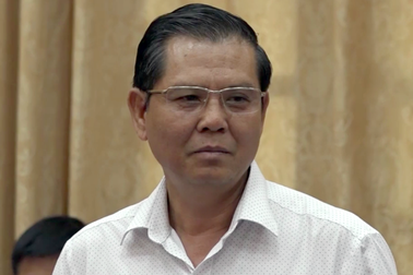 “Xuất hiện lớp cán bộ rất nhiều bằng nhưng không biết làm việc”