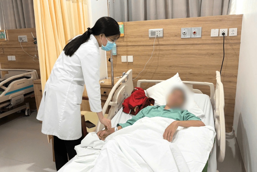 Cứu sống cụ ông 77 tuổi đột quỵ do nhồi máu não, liệt nửa người tại Phú Quốc - 3