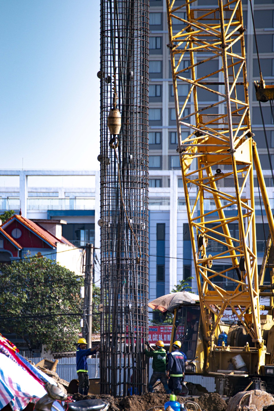 Nắng xuân bên công trường mới - 1 Nắng xuân bên công trường mới - 1