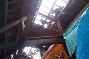 Quảng Bình: 1 người mất tích, 11 người bị thương trong bão số 4