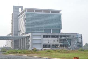 Rơi từ tầng 9 công trình bệnh viện, 1 người tử vong