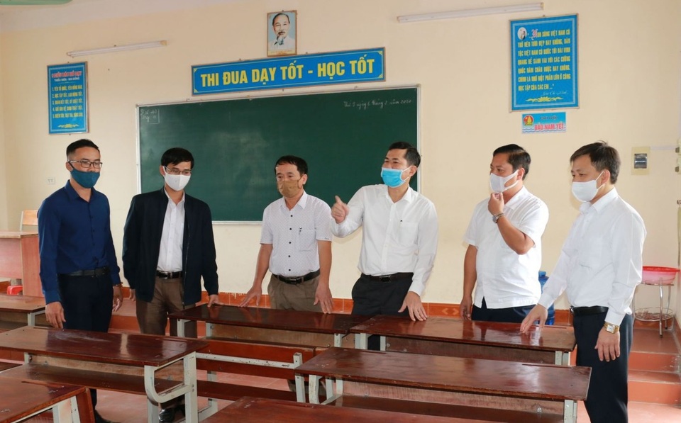 Ký hiệu giãn cách cho trẻ Mầm non bằng các tấm xốp - 7 Ký hiệu giãn cách cho trẻ Mầm non bằng các tấm xốp - 7