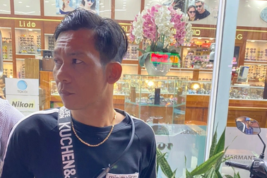 Thu giữ 2 khẩu súng tại nhà tội phạm ma túy ở Cần Thơ