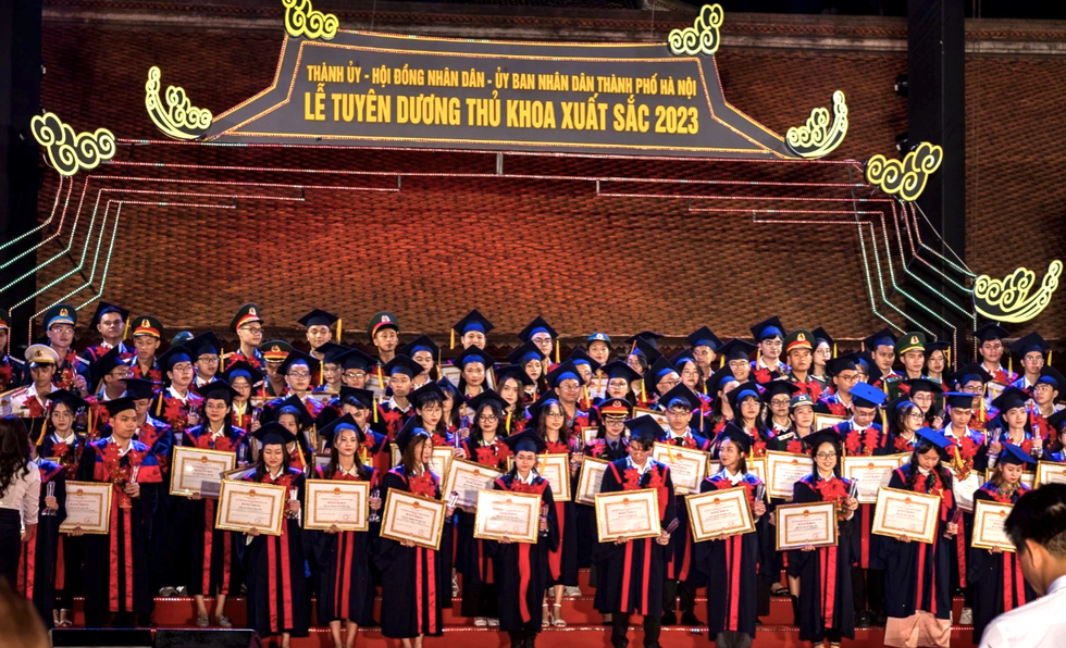 Từ ưu tiên vay mua nhà, bàn về trải thảm đỏ với người tài - 1