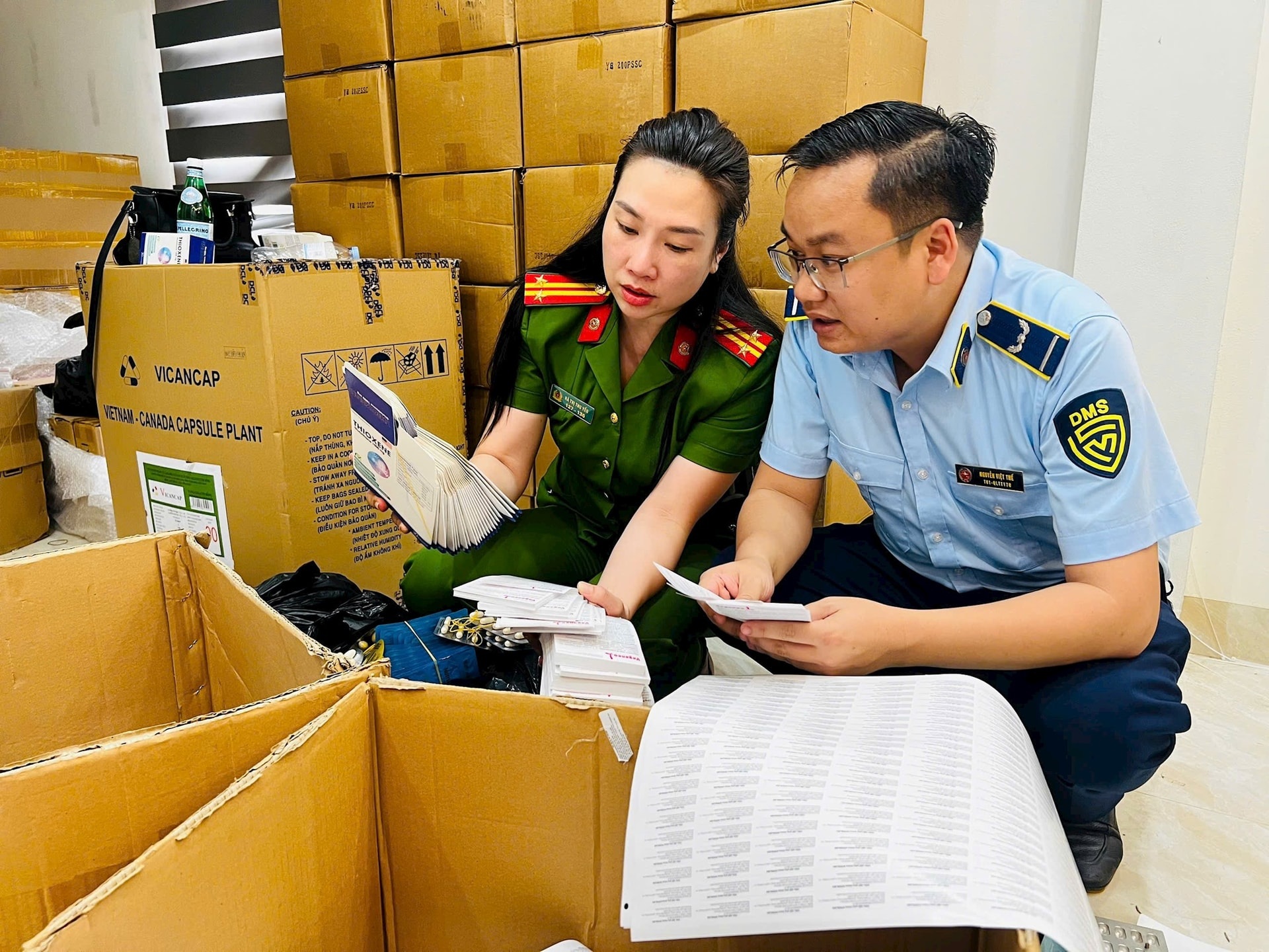 Hà Nội tăng cường kiểm soát thuốc, mỹ phẩm, thực phẩm bảo vệ sức khỏe - 1