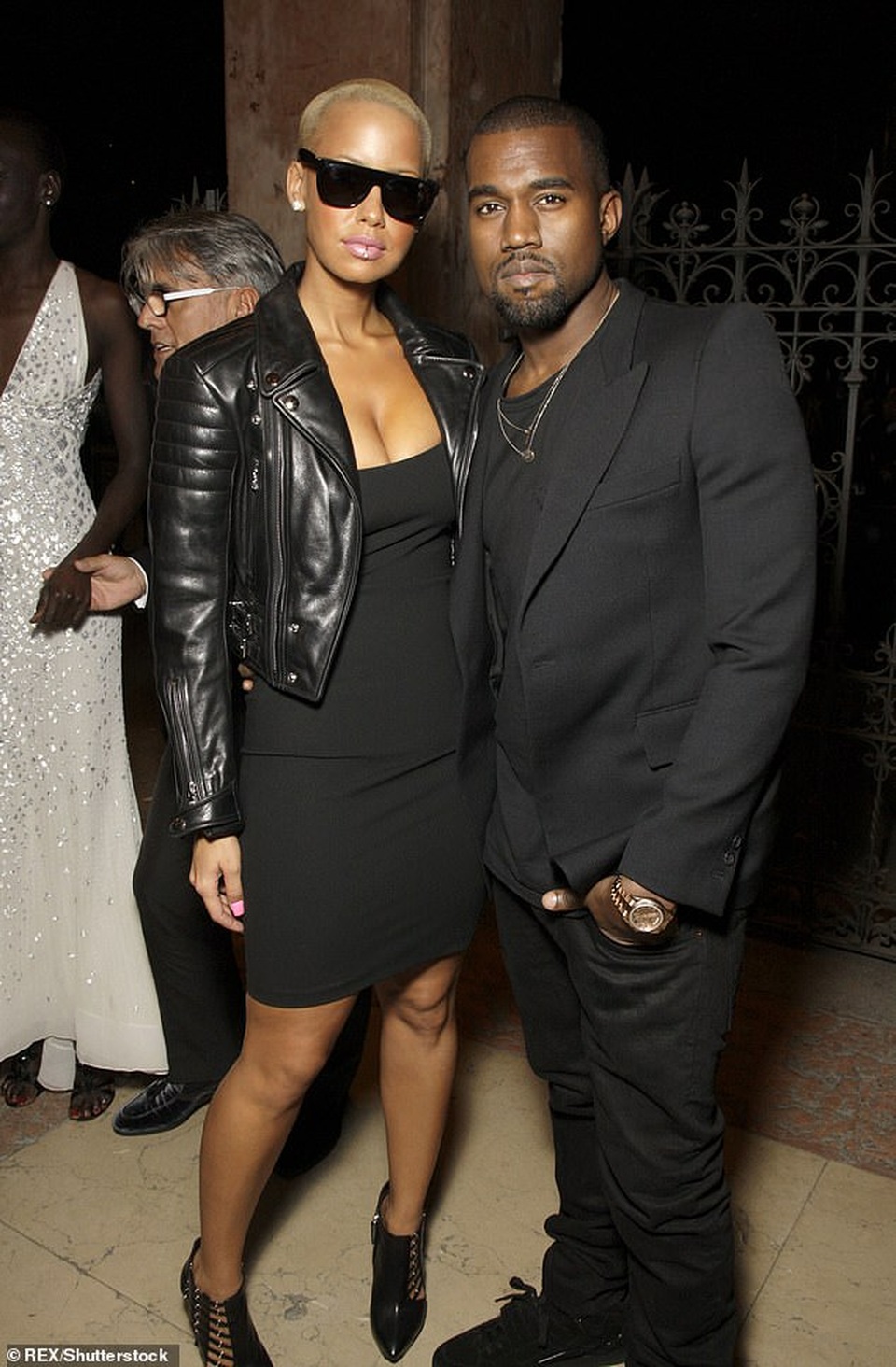 Vũ nữ Amber Rose tiết lộ bị Kanye West hạ nhục - 2 Vũ nữ Amber Rose tiết lộ bị Kanye West hạ nhục - 2