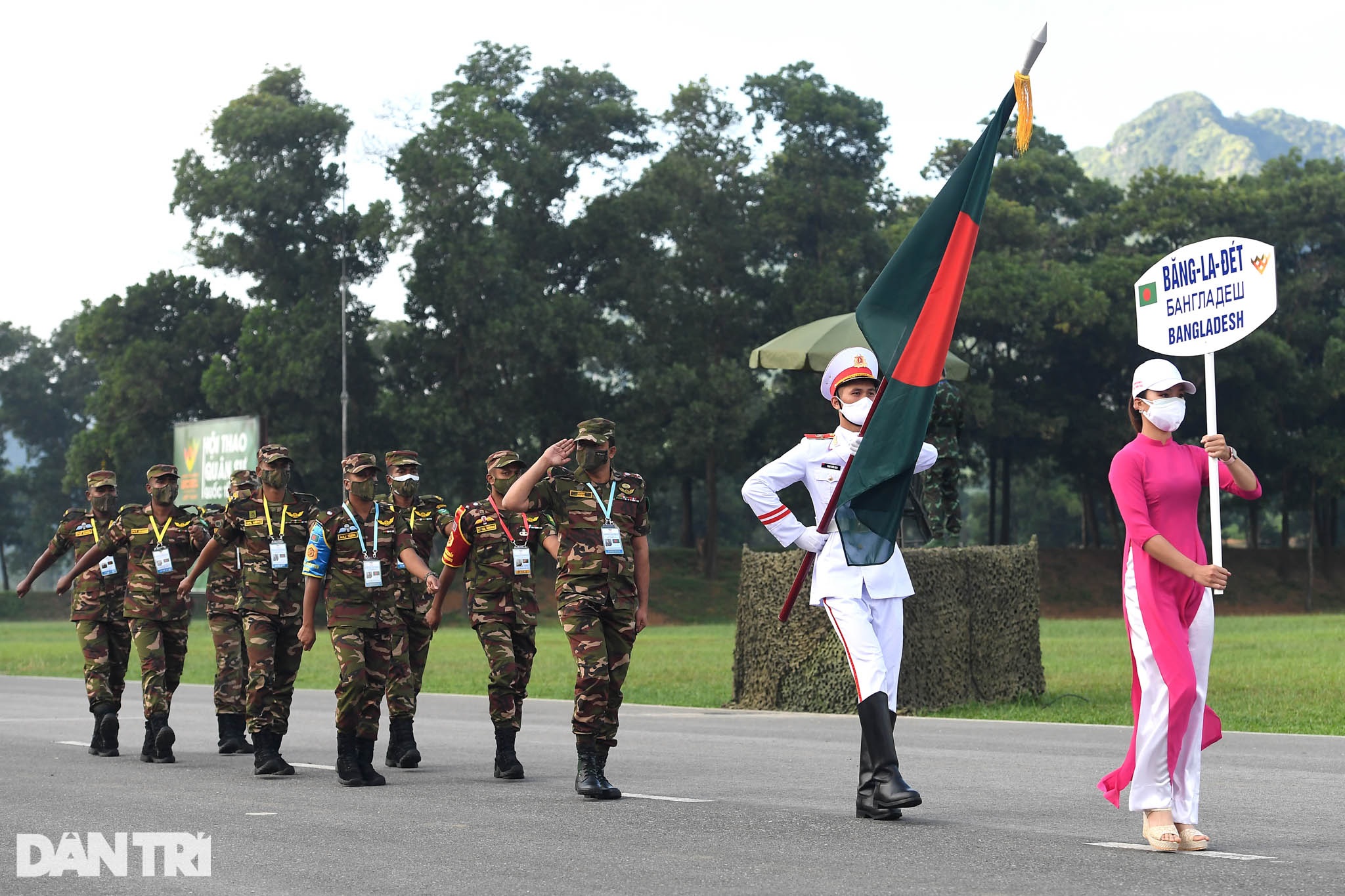 Ấn tượng hình ảnh Lễ khai mạc Army Games tại Việt Nam - 6 Ấn tượng hình ảnh Lễ khai mạc Army Games tại Việt Nam - 6