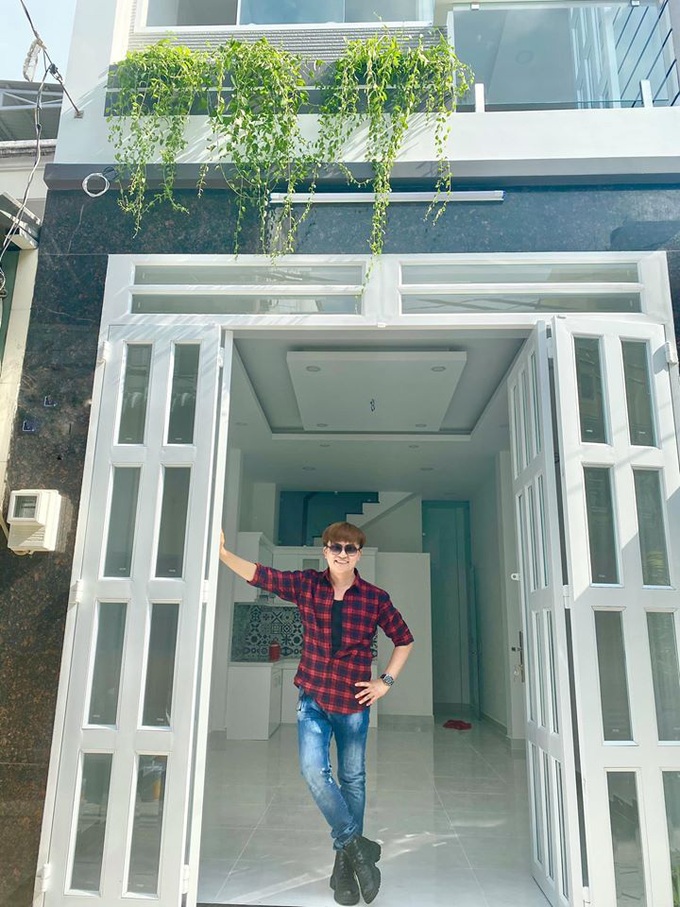 MC Đại Nghĩa khoe cơ ngơi cao 3 tầng cực hoành tráng, Trường Giang gọi đàn anh là “MC giàu nhất Việt Nam” quá chuẩn rồi! - Ảnh 2. MC Đại Nghĩa khoe cơ ngơi cao 3 tầng cực hoành tráng, Trường Giang gọi đàn anh là “MC giàu nhất Việt Nam” quá chuẩn rồi! - Ảnh 2.