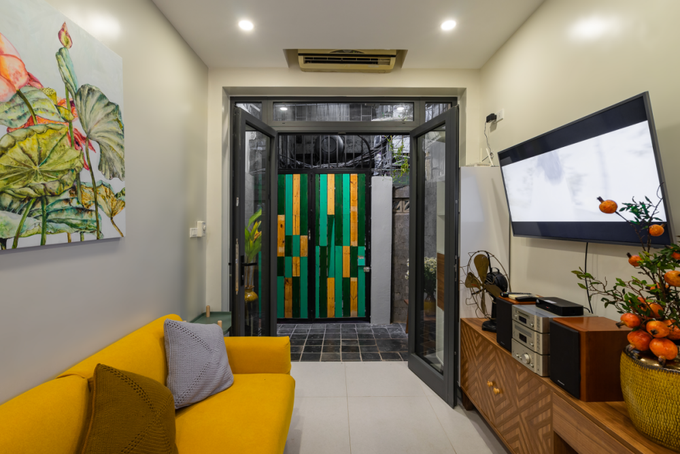 Nhà 24m2 trong ngõ sâu hut hút của phố cổ Hà Nội đẹp ngỡ ngàng với tông màu mùa thu sau cải tạo - Ảnh 7. Nhà 24m2 trong ngõ sâu hut hút của phố cổ Hà Nội đẹp ngỡ ngàng với tông màu mùa thu sau cải tạo - Ảnh 7.