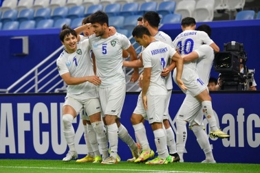 Thế hệ Thường Châu giúp Uzbekistan tiến gần tấm vé dự World Cup lịch sử