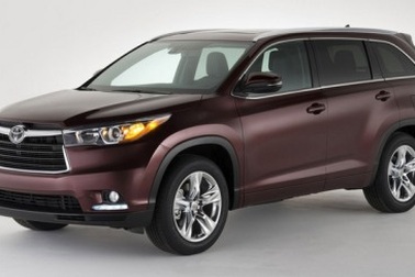 Toyota triệu hồi xe Highlander trên toàn thế giới