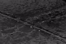 Nga phóng tên lửa, bắn cháy xe bọc thép Mỹ ở Ukraine