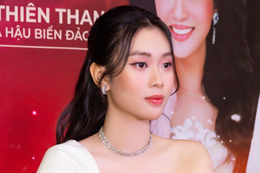 Hoa hậu Ban Mai xúc động khi lần đầu chia sẻ câu chuyện về mẹ