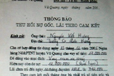 Giáo viên còng lưng vay nợ, trả lãi cho xã... xây trường 