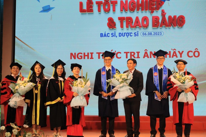 Bật mí về ngành học dễ kiếm tiền, sinh viên cứ ra trường là có việc - 2